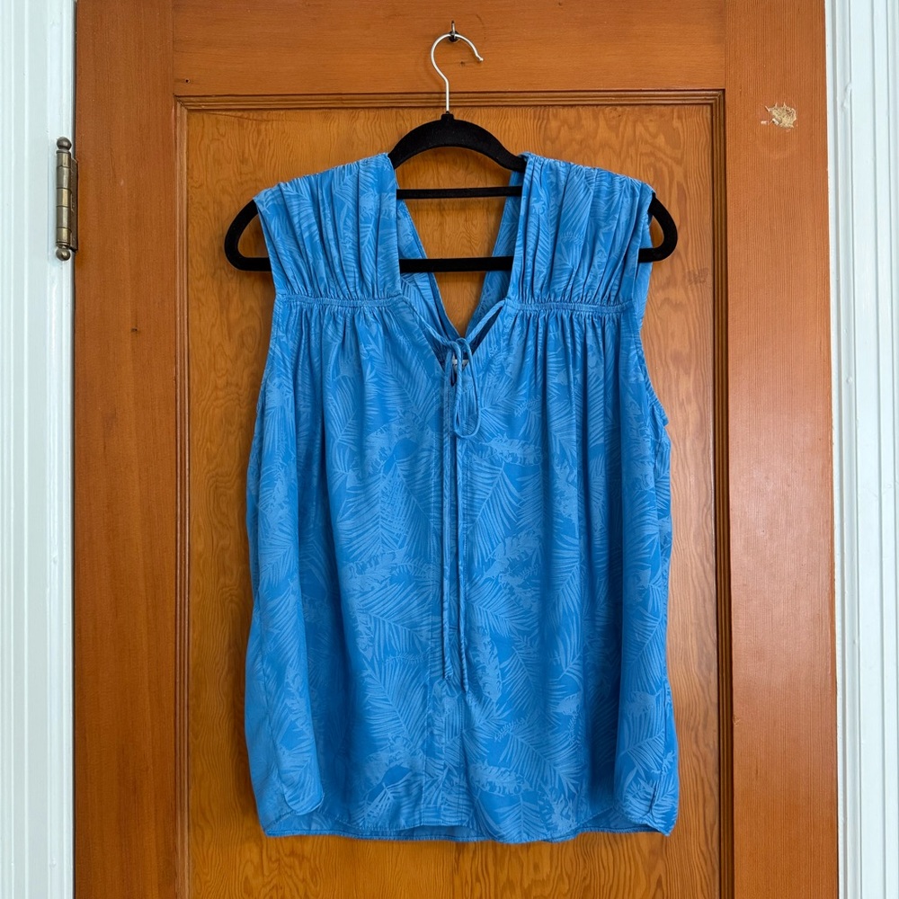 NWT Current Air Silky Blue Blouse Size Large